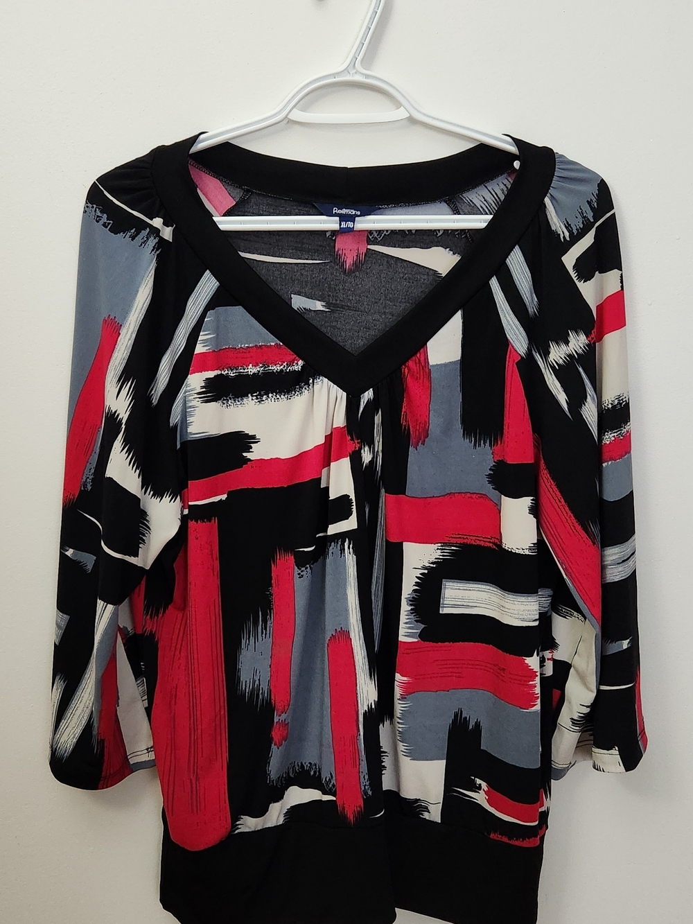 Reitmans Women's V-Neck Long Sleeves